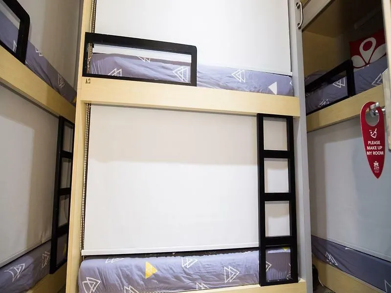 Zen Hostel Zi Xin Haiphong Mansion Kowloon  Guest house Kowloon (Hong Kong)